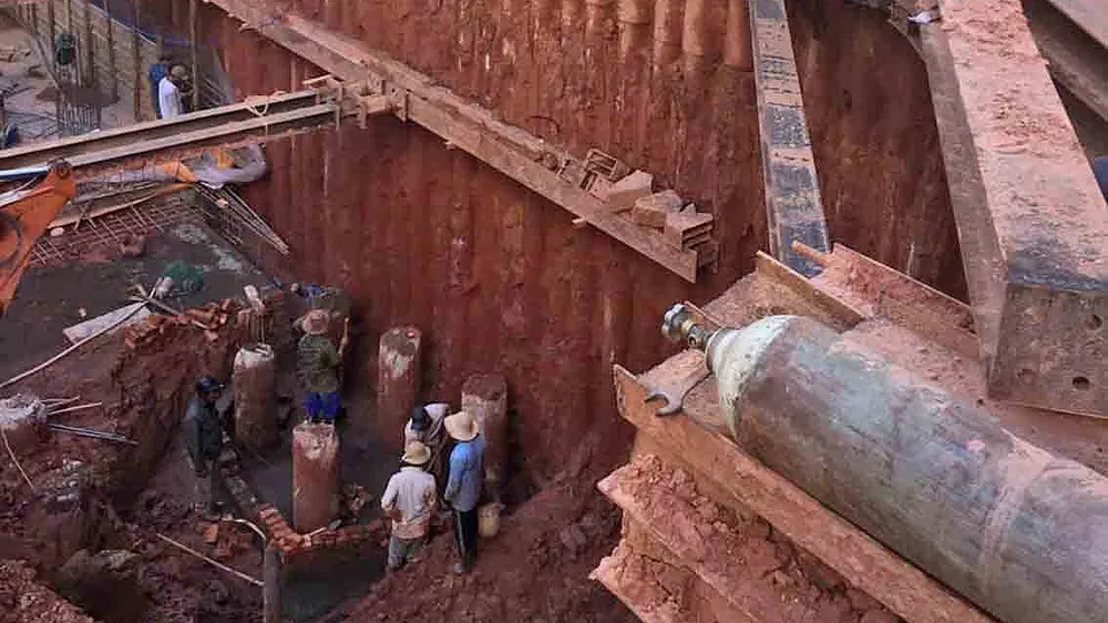  Công trình xây dựng không an toàn, gây sụt lún nguy hiểm các nhà kế cận