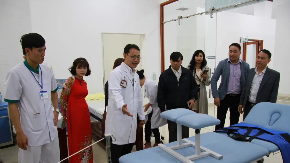Đưa vào hoạt động Khoa Y học cổ truyền, phục hồi chức năng tại Đà Lạt