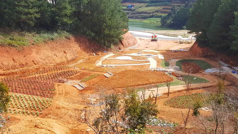 Tháo dỡ công trình trái phép trong dự án nghỉ dưỡng cao cấp tại Đà Lạt