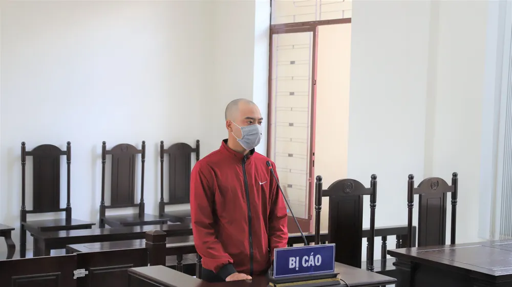 Nam thanh niên lãnh án 6 tháng tù vì đánh bảo vệ bệnh viện