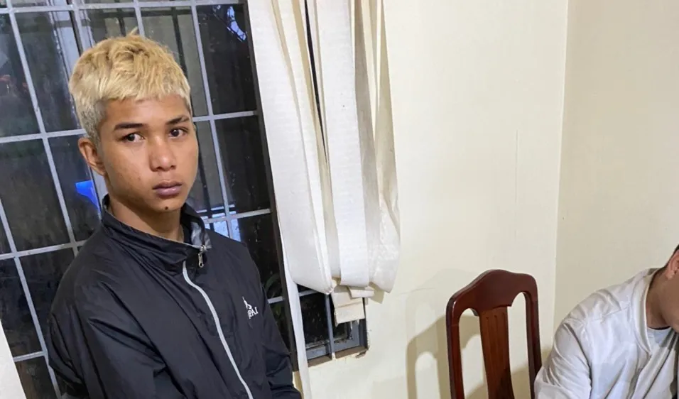 Xe quên kéo kính, nữ chủ nhân mất trộm túi xách có 120 triệu đồng