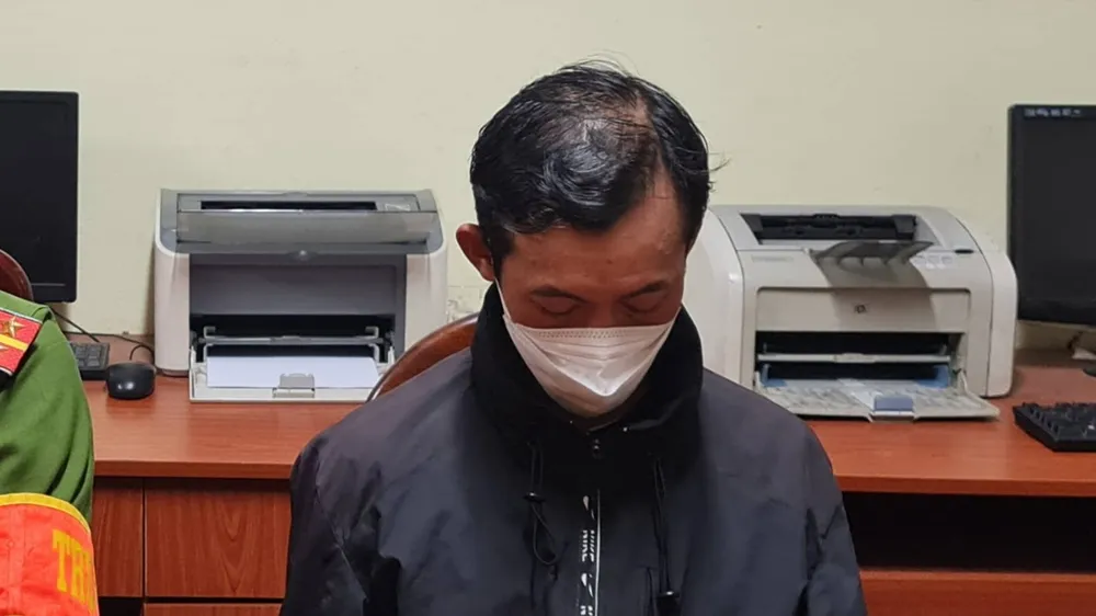 Đối tượng Thái Phi Hổ tại cơ quan công an