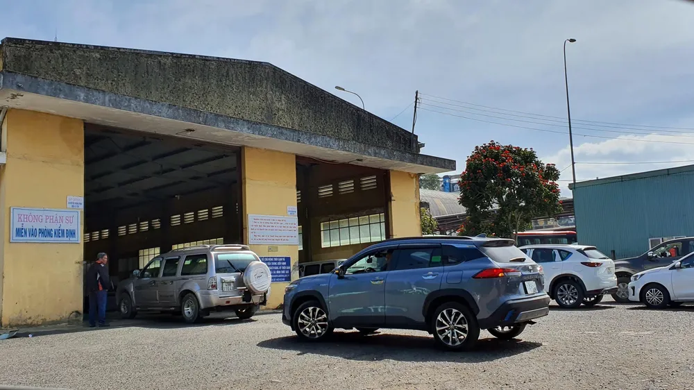 Thiếu lãnh đạo, Trung tâm Đăng kiểm xe cơ giới Lâm Đồng gặp khó