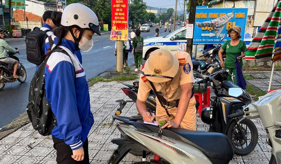 Lâm Đồng: Cao điểm xử lý học sinh vi phạm giao thông