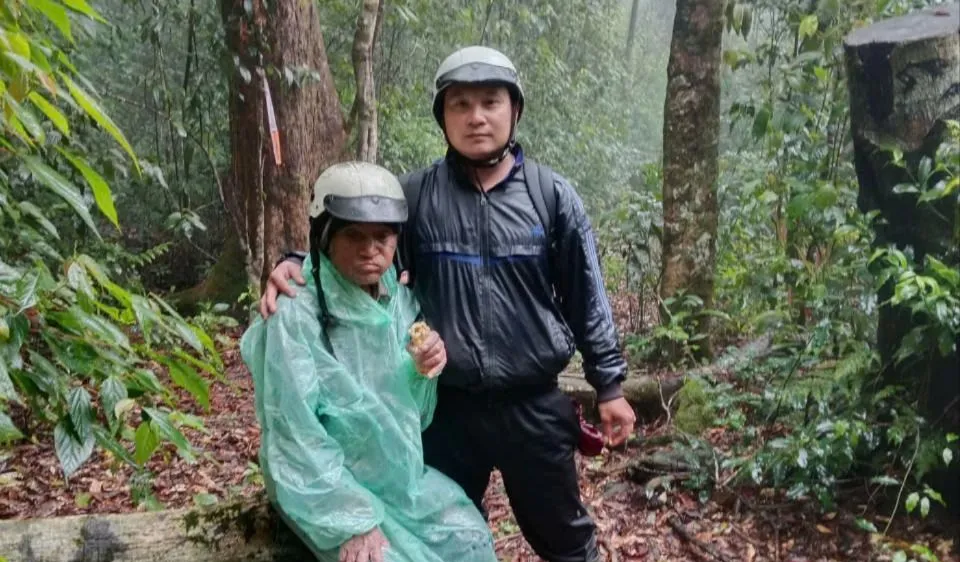 Ông R Ông Ha Hoanh được tìm thấy sau 5 ngày mất tích trong rừng