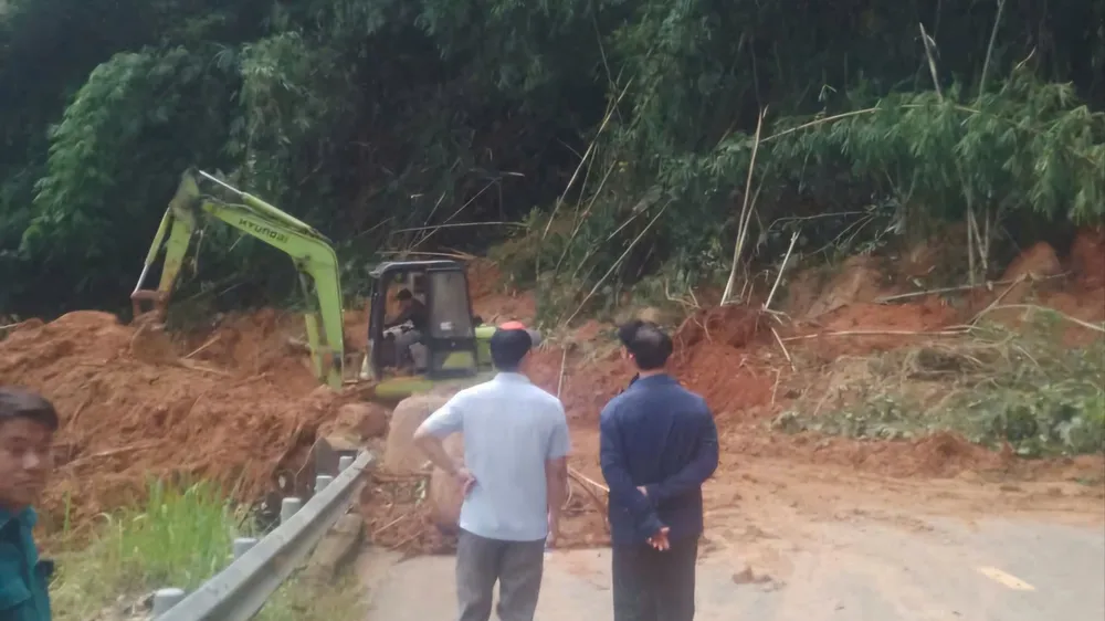 Lâm Đồng: Đèo Gia Bắc qua Quốc lộ 28 bị sạt lở