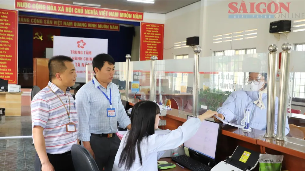 Lâm Đồng tiếp tục hỗ trợ tiền cho cán bộ, người lao động đi làm xa