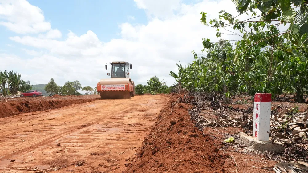 Chuẩn bị sẵn nguồn vật liệu cho 2 dự án đường cao tốc Tân Phú - Bảo Lộc và Bảo Lộc - Liên Khương