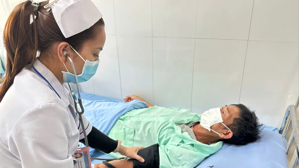 Lâm Đồng: 84 người nghi ngộ độc sau khi ăn bánh mì