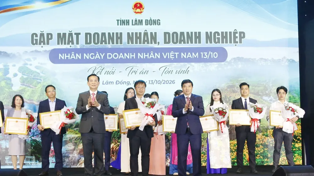 Doanh nghiệp, doanh nhân đóng góp quan trọng vào phát triển của Lâm Đồng