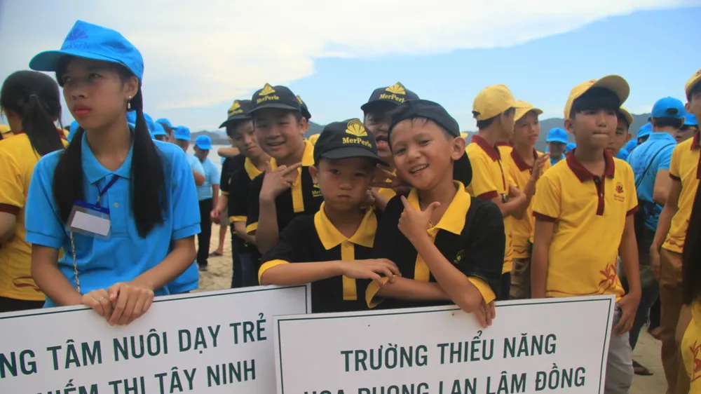 Ngày hội trẻ em khuyết tật trên đảo Hòn Tằm