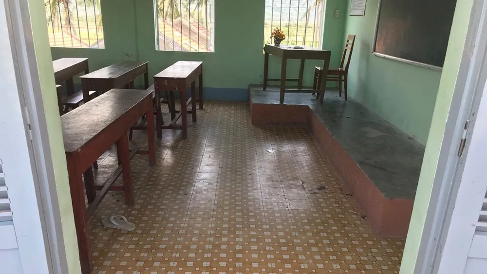 Nam sinh lớp 10 bị đâm chết trong lớp học