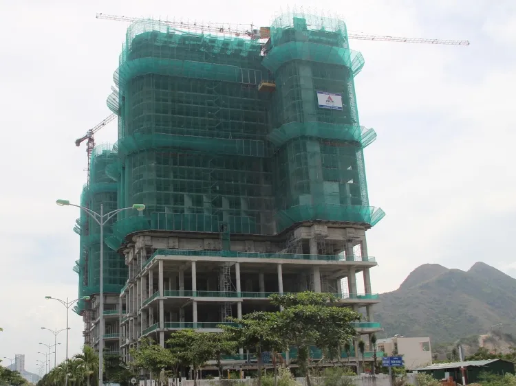 Làm 1km đường được hoán đổi gần 1ha “đất vàng” ven biển