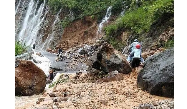 Mưa lũ đầu mùa bất ngờ đổ về, 11 người chết, mất tích và bị thương