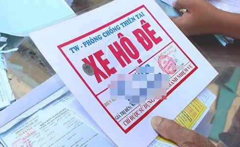 Xe biển trắng đua nhau dùng biển “xe hộ đê” để qua các trạm thu phí