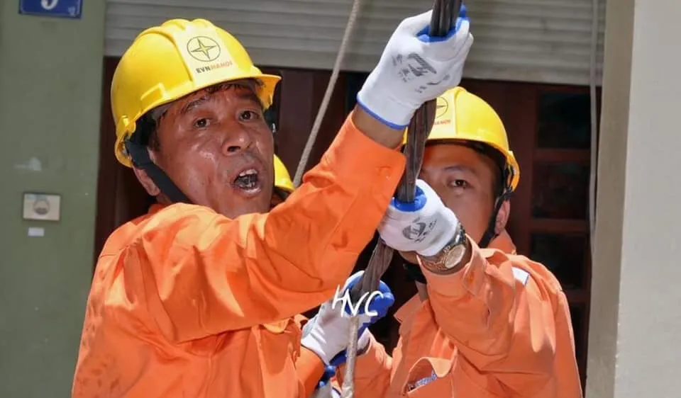 Nắng nóng diện rộng, lần đầu tiên lượng điện tiêu thụ vọt lên mức kỷ lục