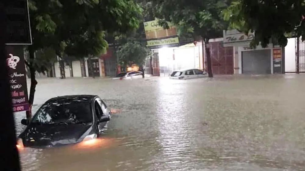 Miền Bắc: Sáng ra, nhiều nơi thành sông