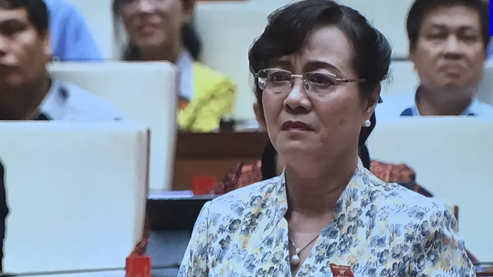 Đại biểu Nguyễn Thị Quyết Tâm lặng người, rớt nước mắt tại nghị trường Quốc hội