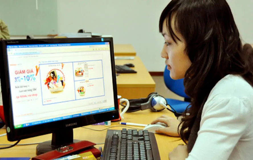 Hơn 11.000 gian hàng online bị gỡ bỏ vì bán đắt hoặc không phù hợp