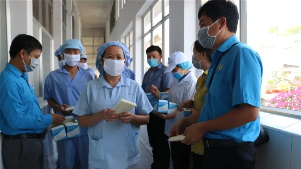 Có thể tạm dừng “Tết sum vầy” để ngăn chặn dịch