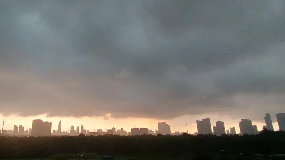 Miền Nam mưa gió lan rộng