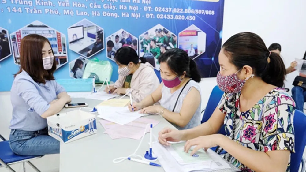 Đã chi hơn 30.000 tỷ đồng từ Quỹ Bảo hiểm thất nghiệp hỗ trợ người dân ảnh hưởng dịch Covid-19
