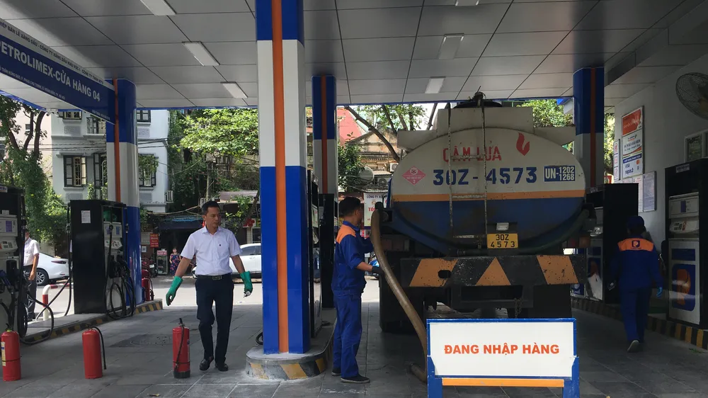 Tăng dự trữ quốc gia đối với xăng dầu