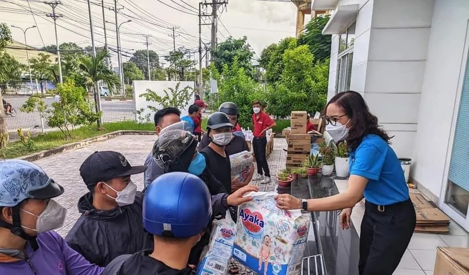 Khẩn trương điều chỉnh thang, bảng lương cho công nhân theo lương tối thiểu