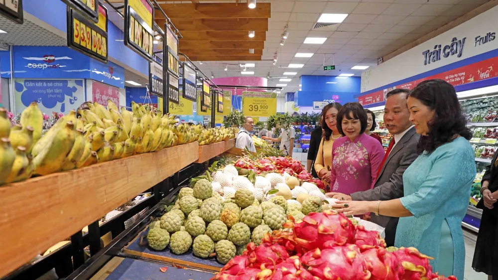 Khởi động Tuần lễ Tự hào tinh hoa hàng Việt Nam 
