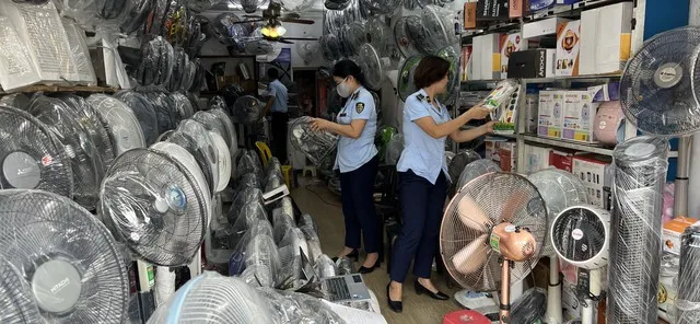 Yêu cầu công khai cơ sở "tranh thủ" tăng giá bán thiết bị điện