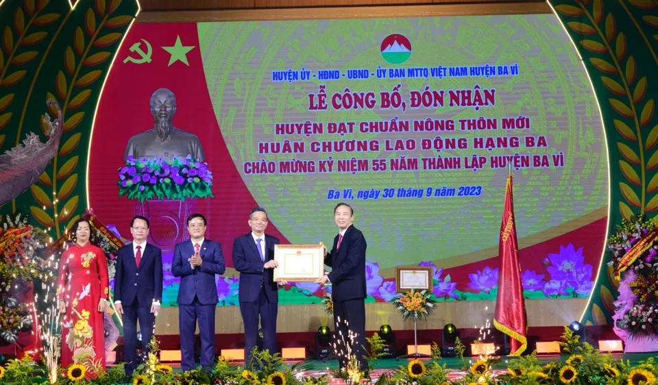 Ba Vì, Hà Nội trở thành huyện nông thôn mới