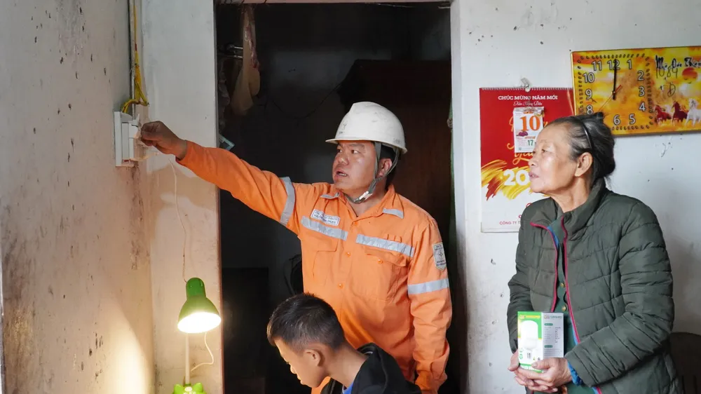 EVN tổ chức Tháng 12 tri ân khách hàng