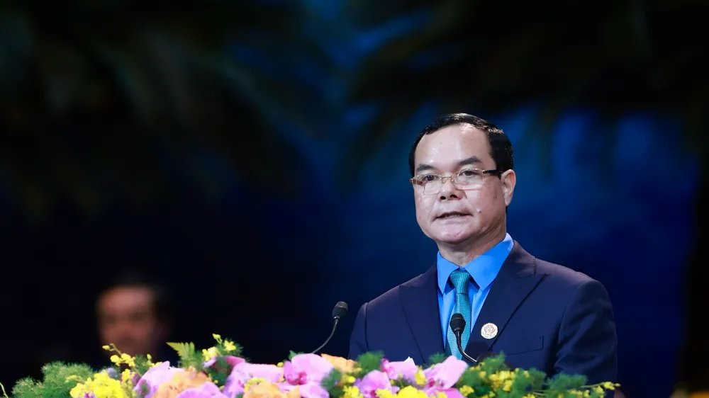 Ông Nguyễn Đình Khang tái đắc cử Chủ tịch Tổng Liên đoàn Lao động Việt Nam 