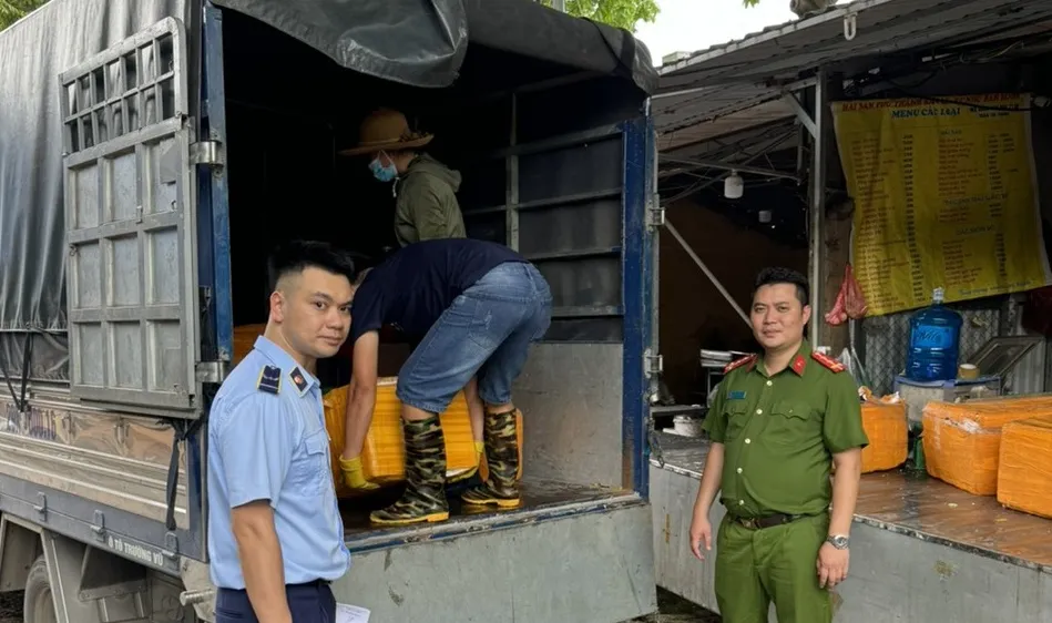 Phát hiện hơn 2 tấn nầm heo đông lạnh không rõ nguồn gốc
