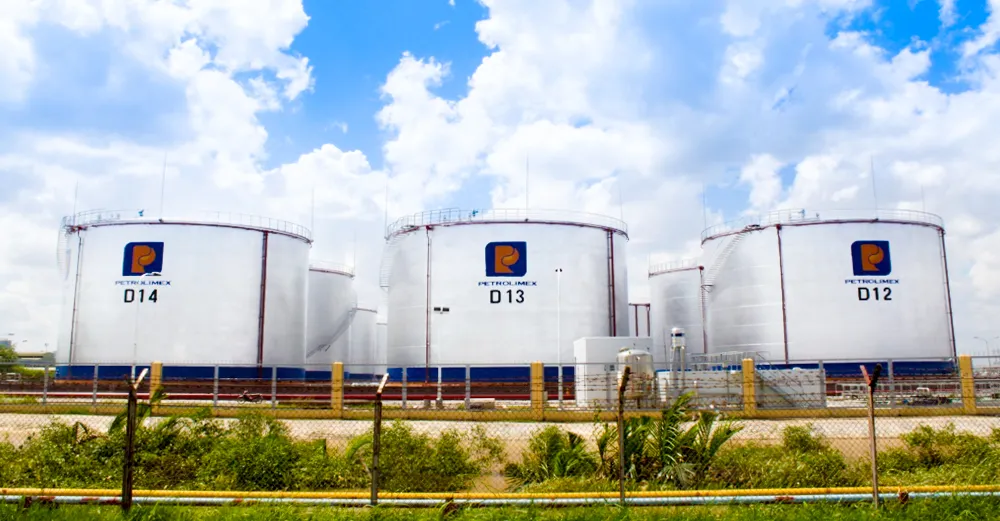 Bắt buộc doanh nghiệp đảm bảo tiến độ nhập khẩu xăng dầu