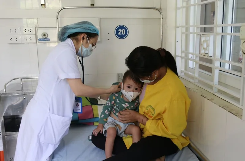 Hai bệnh nhi ở Lào Cai nguy kịch vì ho gà
