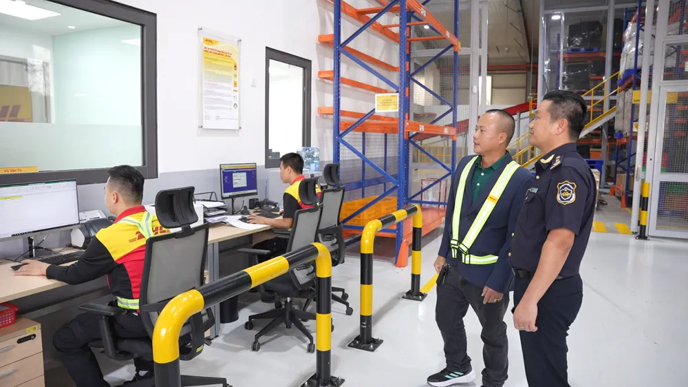 Sắp có nghị định siết chặt quản lý hàng xuất nhập khẩu qua thương mại điện tử