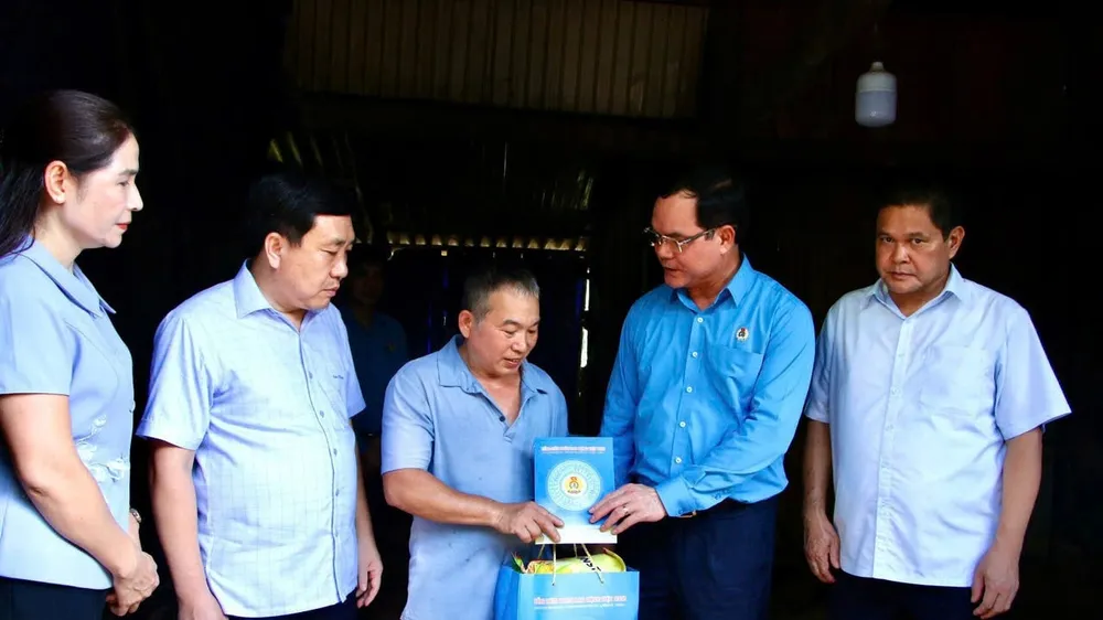 Công đoàn Việt Nam tổ chức phong trào thi đua mừng các sự kiện lớn năm 2026