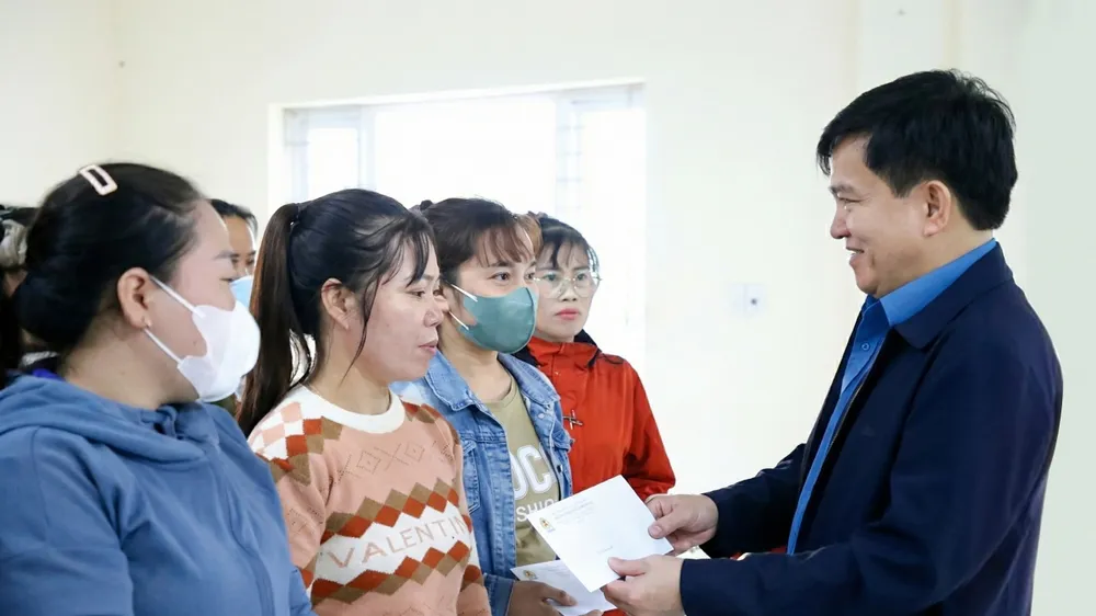 Hướng tới Đại hội XIV Công đoàn Việt Nam: Nhiều yêu cầu đối với tổ chức công đoàn trong giai đoạn mới 