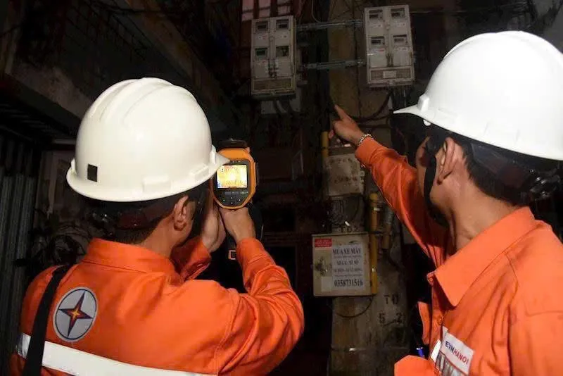 Bộ Công thương dịch chuyển khung giờ điện cao điểm