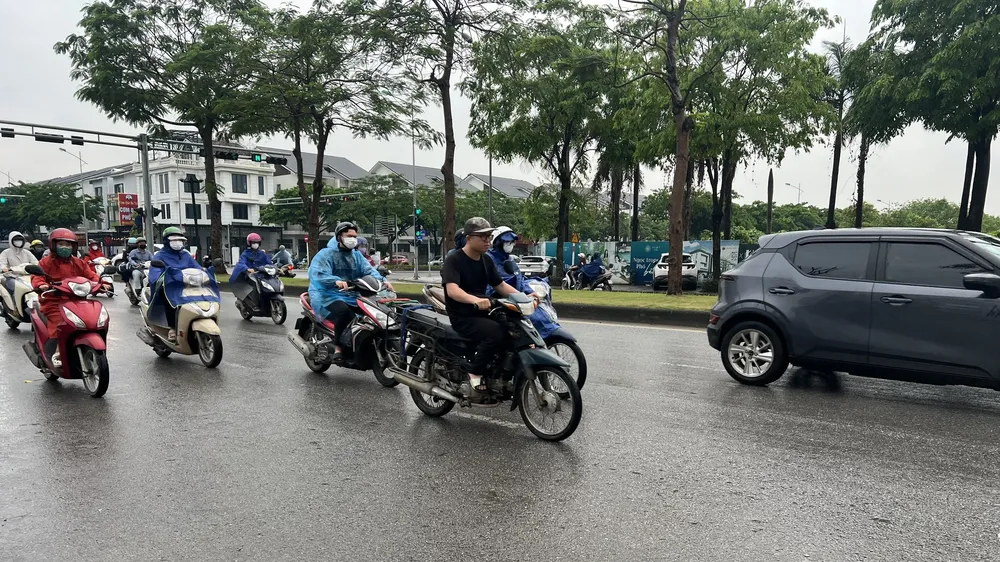 TPHCM tiếp tục nắng nóng, miền Bắc mưa diện rộng