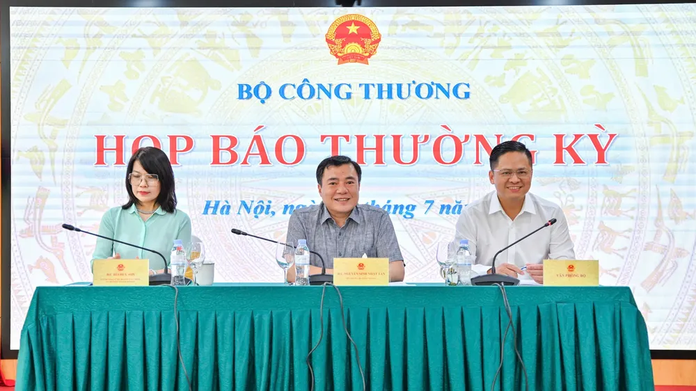 Tiếp tục quan trắc môi trường để đủ cơ sở đánh giá không khí cải thiện nhờ xăng E10