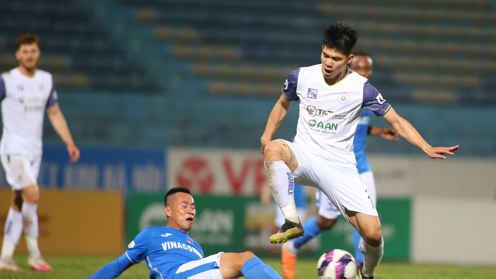 V-League đang đến hồi chạy đua quyết liệt. Ảnh: MINH HOÀNG
