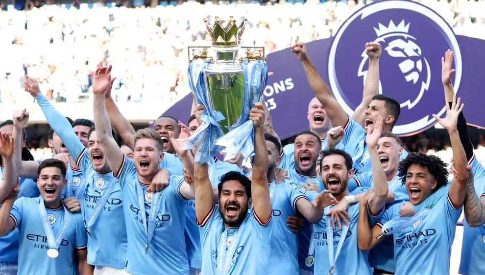 Tại sao Man.City không thể làm nên lịch sử Premier League với chức vô địch thứ 4 liên tiếp 