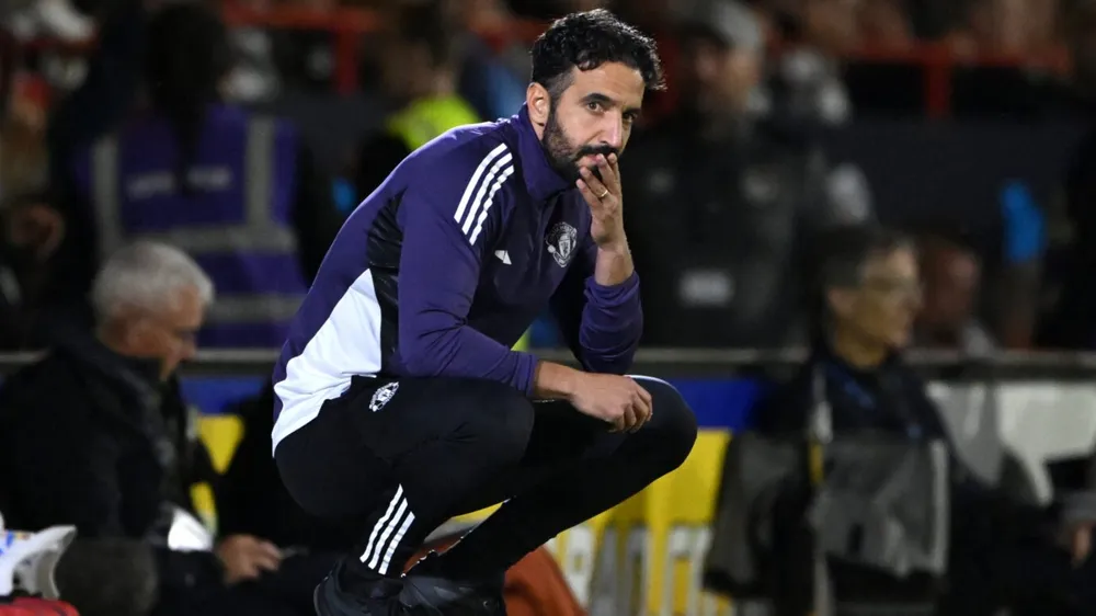 Bị đánh bại, bối rối, và mất phương hướng: Man United và Ruben Amorim sẽ đi đâu từ đây?