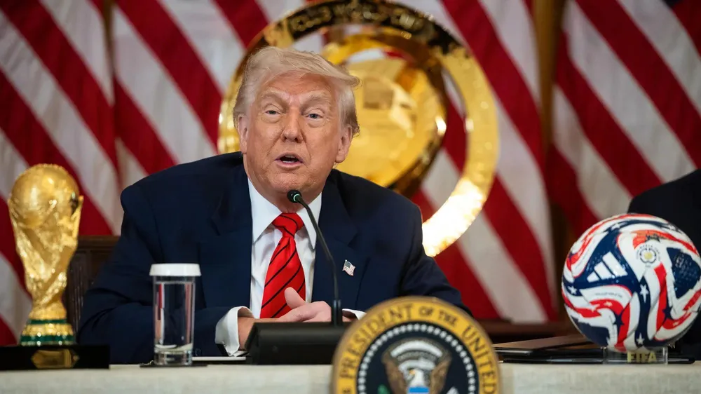 Tổng thống Trump dọa tước quyền đăng cai World Cup của Boston và Olympic của Los Angeles