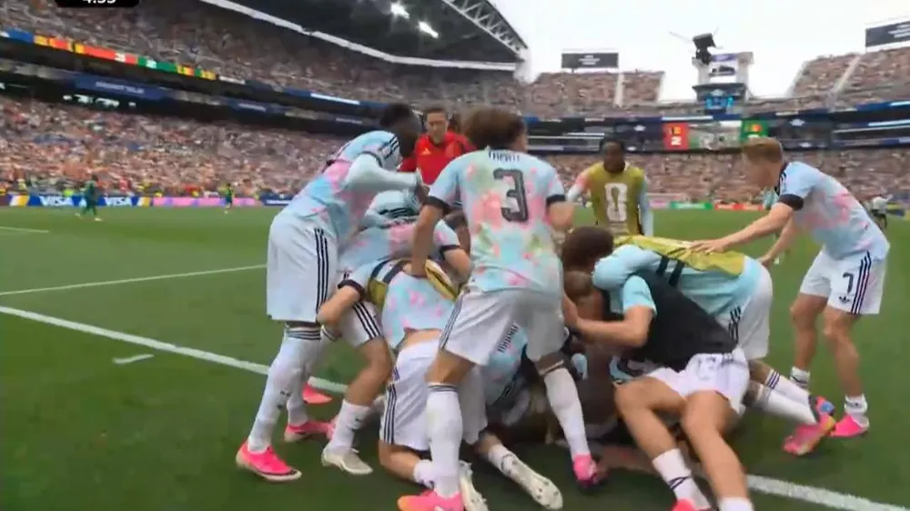 Bỉ - Senegal 3-2: Màn ngược dòng không tưởng và bàn thắng muộn nhất lịch sử World Cup