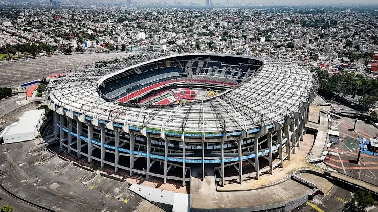 Ngày Tam sư trở lại "Thánh địa" Azteca của Maradona