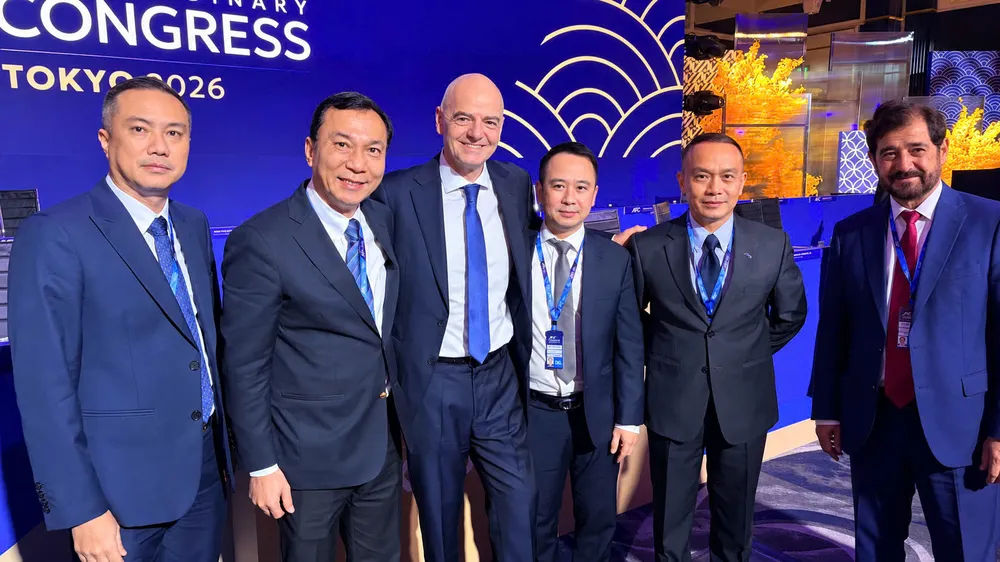 Chủ tịch FIFA Infantino cùng lãnh đạo VFF tại cuộc họp AFC. Ảnh VFF
