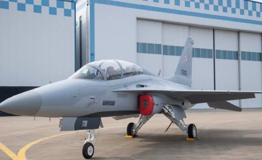 Máy bay FA-50 Hàn Quốc xuất khẩu sang Ba Lan